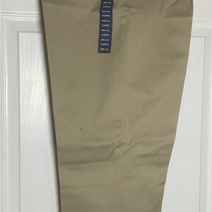 Roundtree & Yorke Men's Khaki Chinos
